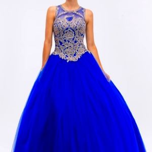 Sweet 16/Prom Gown... Beautiful